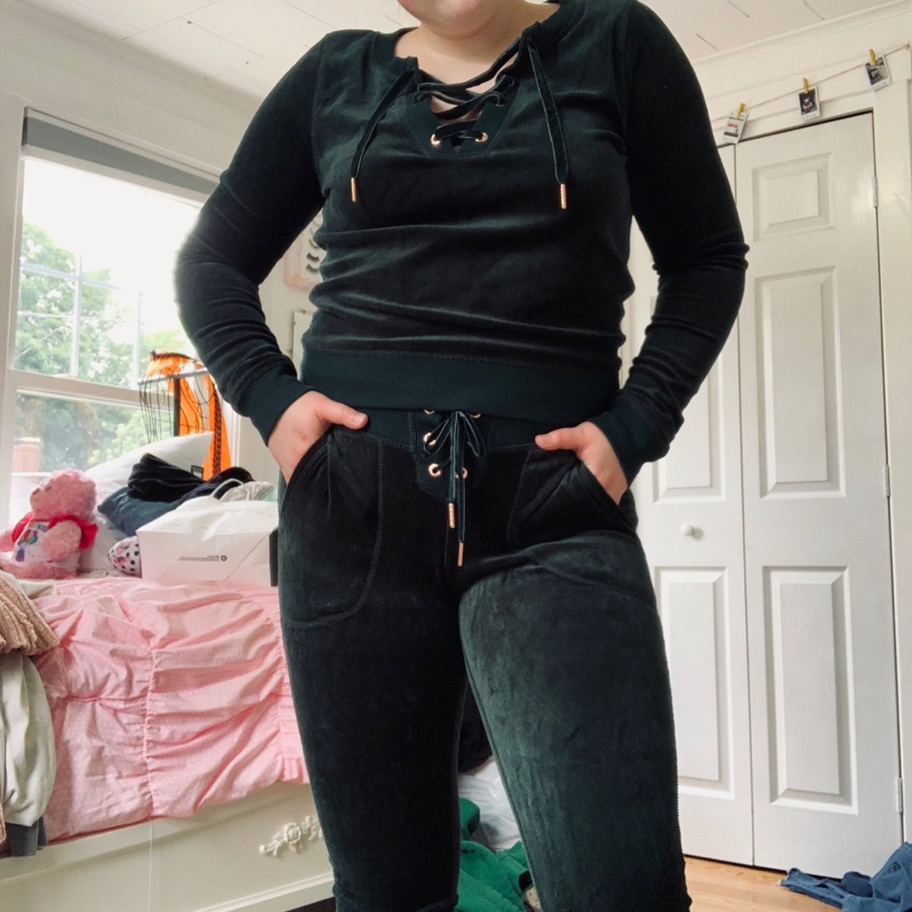 Betsy Johnson sweatshirt